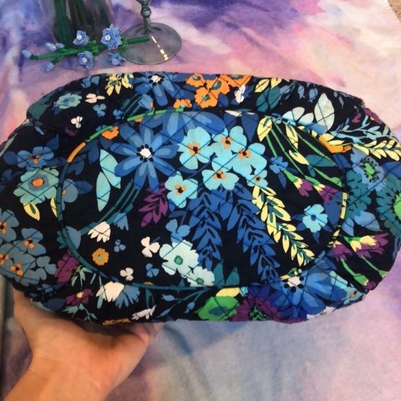 Vera Bradley Tote - Picture 14 of 15